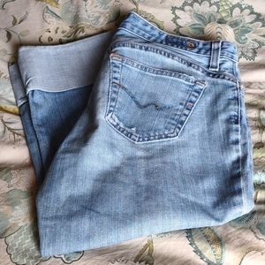 AG light denim capris size 30